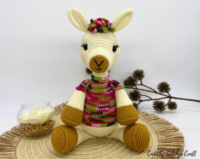 Free Amigurumi Crochet Llama Pattern