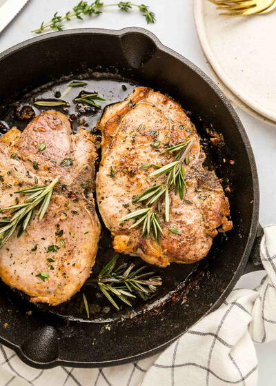 Cast Iron Skillet Pork Chops