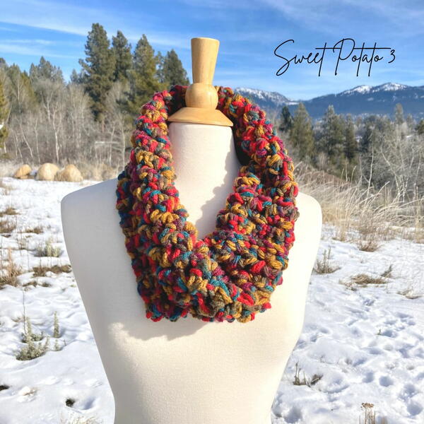 Chunky Herringbone Knotted Cowl