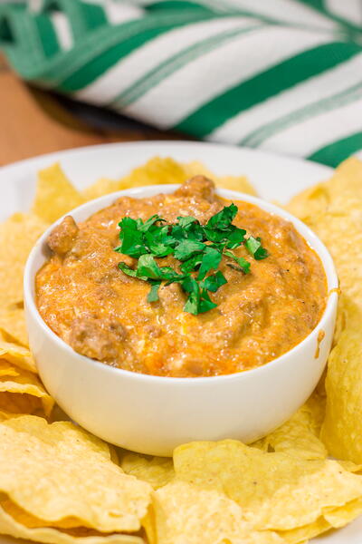 Slow Cooker Cheesy Mexican Dip