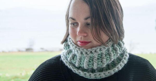 Crochet Stella Mini Cowl – Free Crochet Pattern