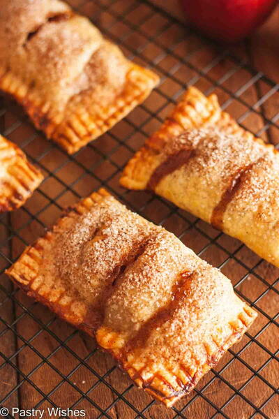 Easy Apple Hand Pies With Puff Pastry