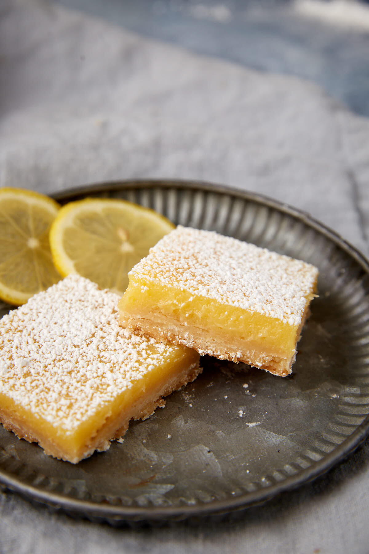 Lemon Bars With Shortbread Crust | TheBestDessertRecipes.com