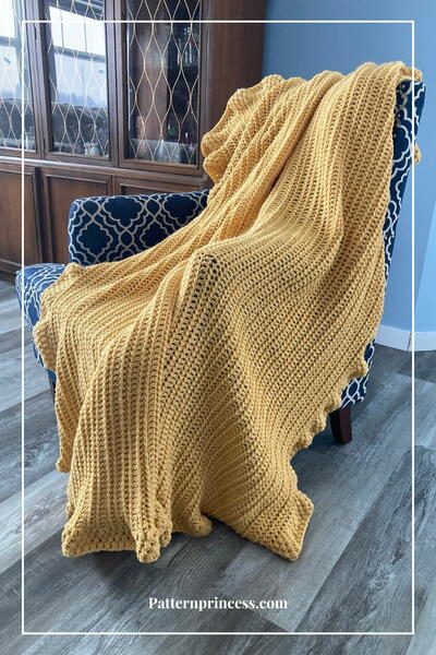 Vintage Vibes Cozy Buttercup Crochet Blanket Pattern | DIYIdeaCenter.com