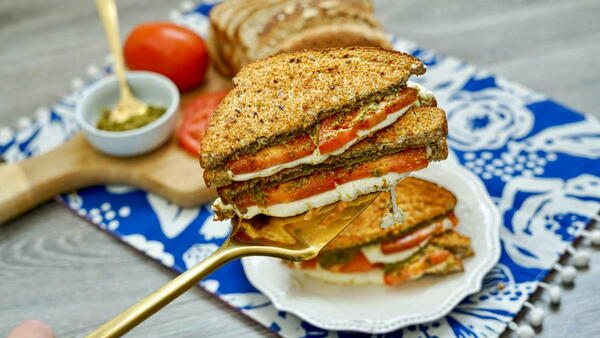 Pesto Tomato Air Fryer Grilled Cheese Sandwich