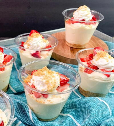 Strawberry Cheesecake Pudding Cups