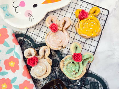  Easy Easter Bunny Cinnamon Rolls