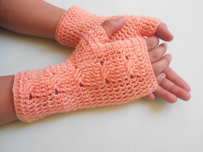 Free Pattern Crochet Cable Gloves