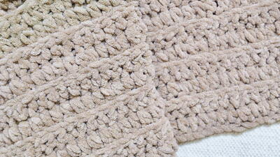 Easiest Crochet Chunky Yarn Blanket