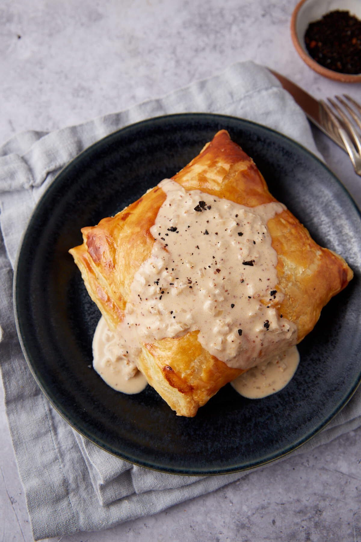 Chicken In Puff Pastry | RecipeLion.com