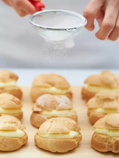 Homemade Cream Puffs 
