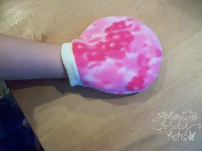 How To Make Reusable Dusting Mitts