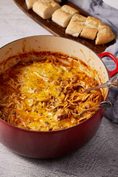 Cheesy Spaghetti Casserole With Ground Beef