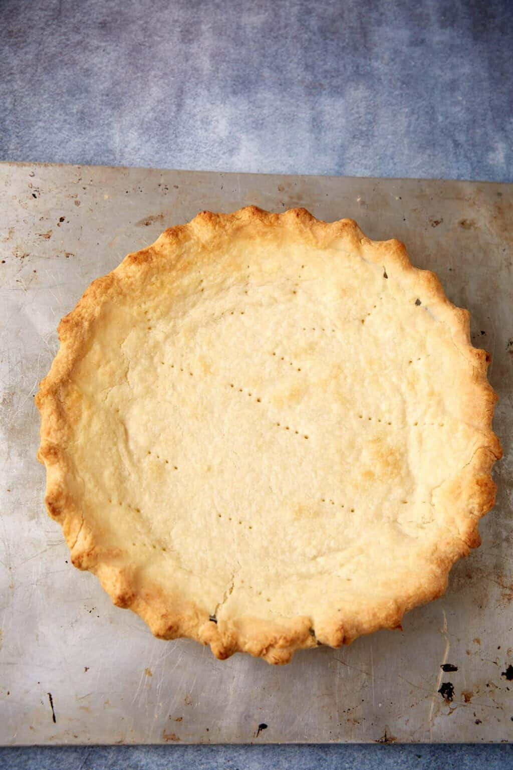 Flaky Butter Pie Crust (no Shortening Needed!) | TheBestDessertRecipes.com