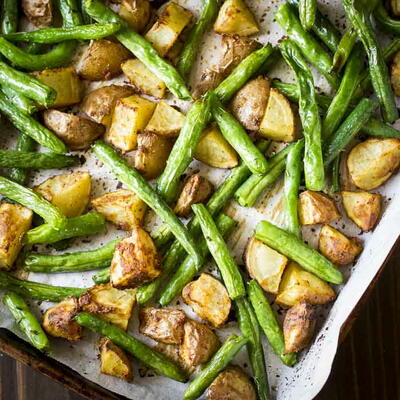Easy Roasted Green Beans And Potatoes