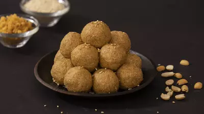 Sesame Ladoo