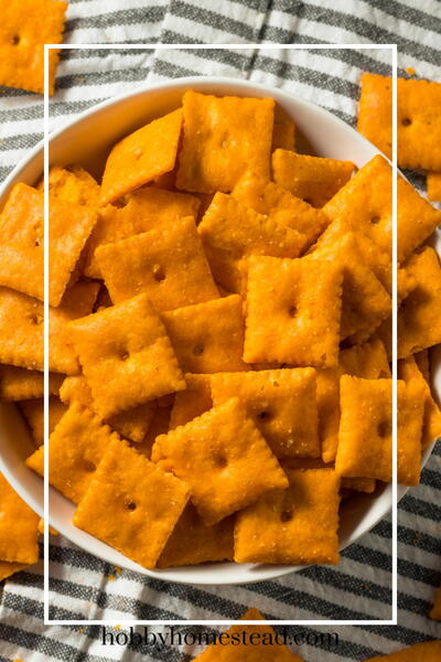 Homemade Cheddar Cheese Crackers
