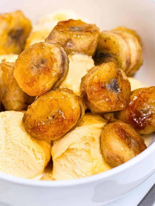 3-ingredient Caramelized Bananas Topping