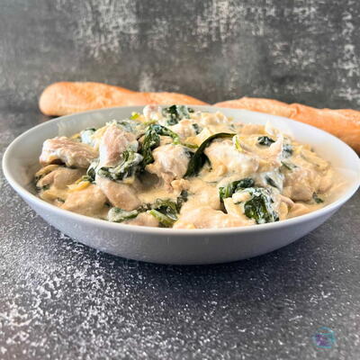 Slow Cooker Spinach Artichoke Chicken