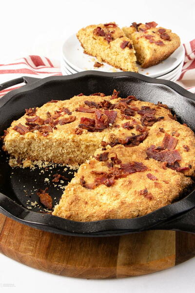 Classic Southern Cornbread Recipe