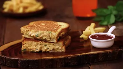 Spicy Red Chilli Chicken French Toast