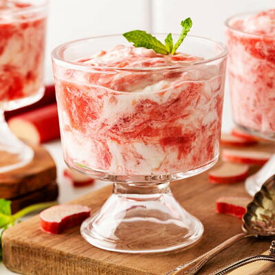 Rhubarb Fool