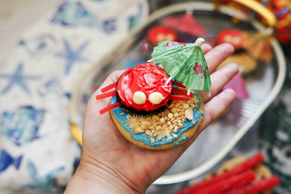 No Bake Crab On The Beach Summer Cookies