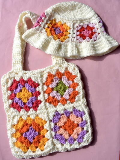 Colorful Granny Square Tote Bag: Free Easy Crochet Pattern For Beginners