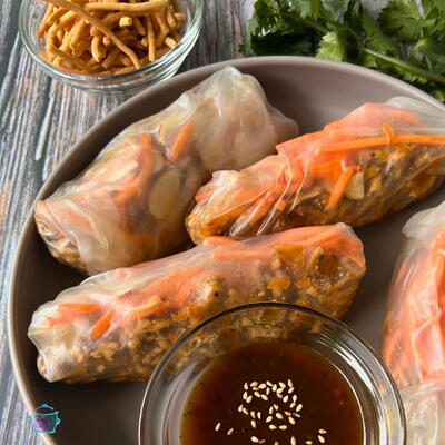 Slow Cooker Asian Chicken Spring Rolls