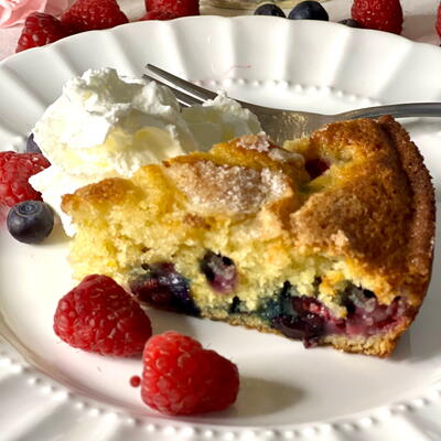 Homemade Berry Cake