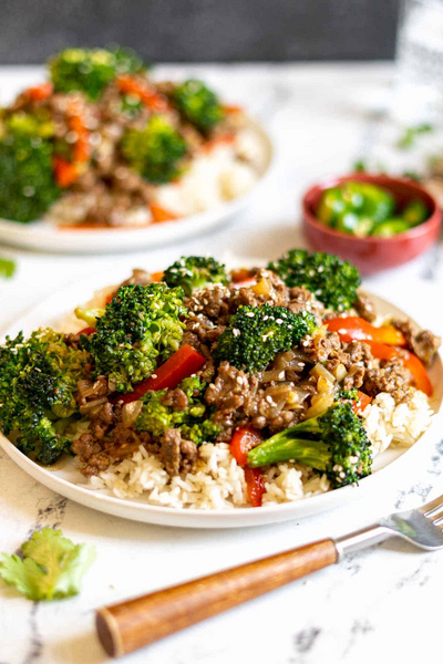 Easy Ground Beef And Broccoli Stir Fry