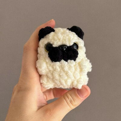 Mini Pug Amigurumi