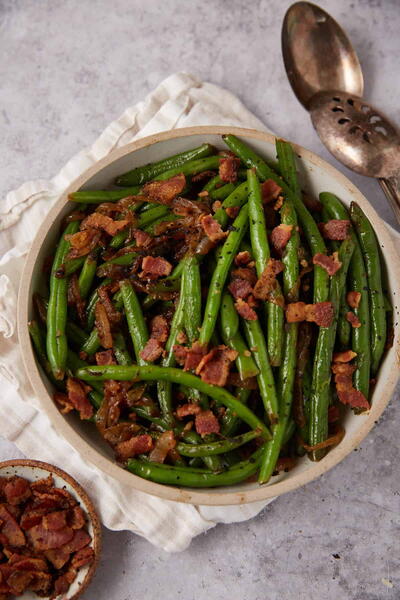 Fresh Green Beans With Bacon And Onions