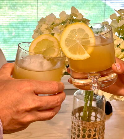 Bee's Knees Cocktail