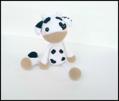 Mabel The Cow Crochet Pattern