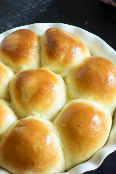Hawaiian Dinner Rolls With Pineapple Juice