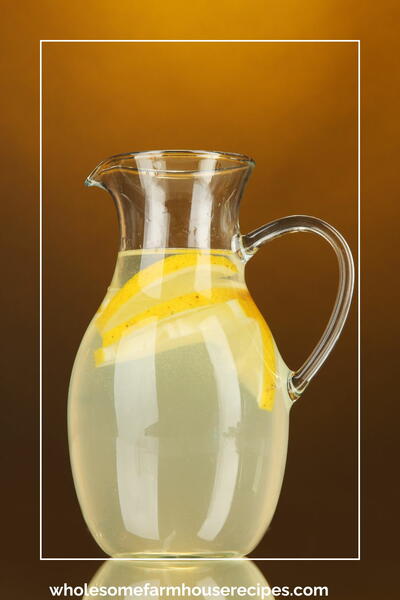 Homemade Orange Lemonade: A Fresh Squeezed Favorite