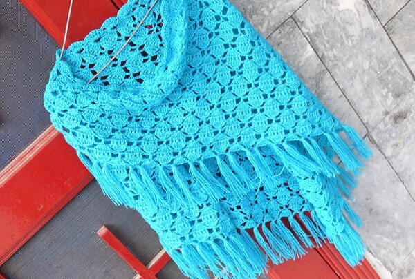 Ladies Leafy Wrap Shawl