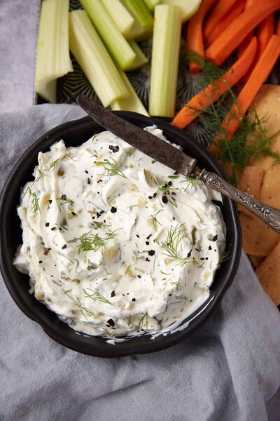 Thick, Tangy Dill Pickle Dip In 10 Minutes