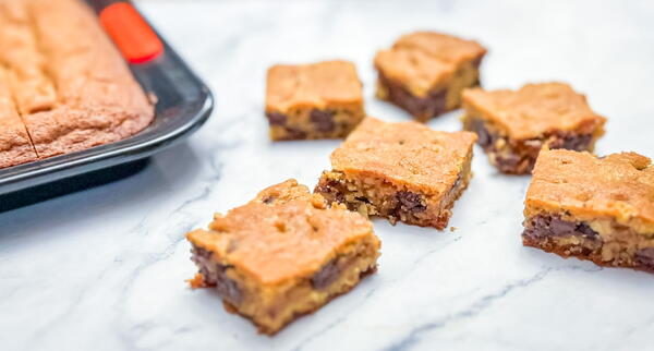 Nestle Toll House Chocolate Chip Pan Cookie Bars