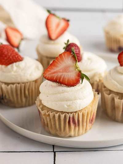 Gluten Free Strawberry Cupcakes With Cream Cheese Frosting