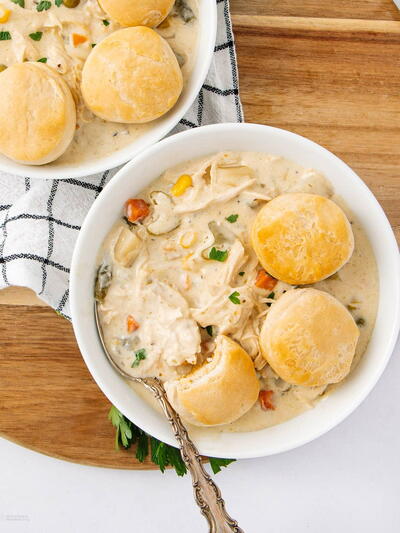 Slow Cooker Chicken Pot Pie Soup