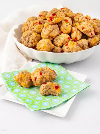 Southern Pimento Cheese Sausage Balls (only 4 Ingredients!)