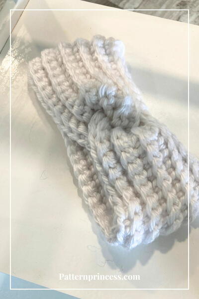 Easy And Quick Crochet Ear Warmer