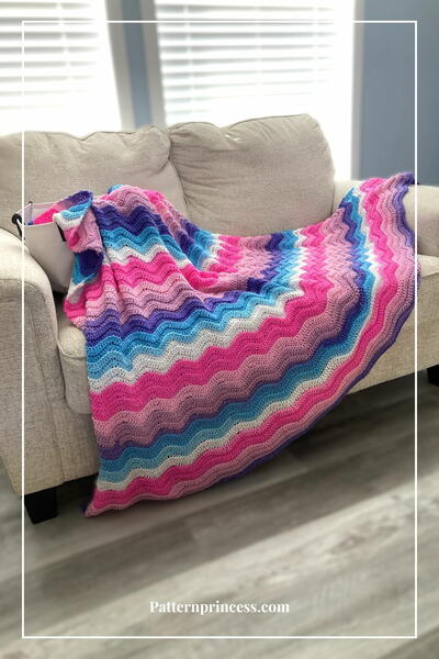 Easy Crochet Ripple Blanket: Wavy Berry Bliss Throw
