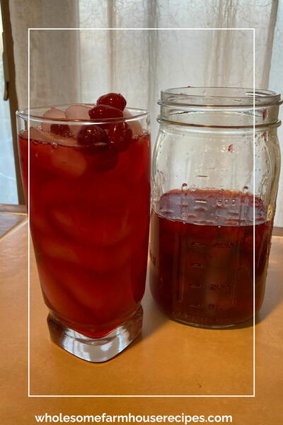 Easy Homemade Cranberry Juice With Whole Berries