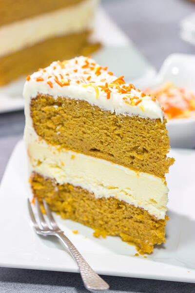 Pumpkin Spice Cheesecake Cake
