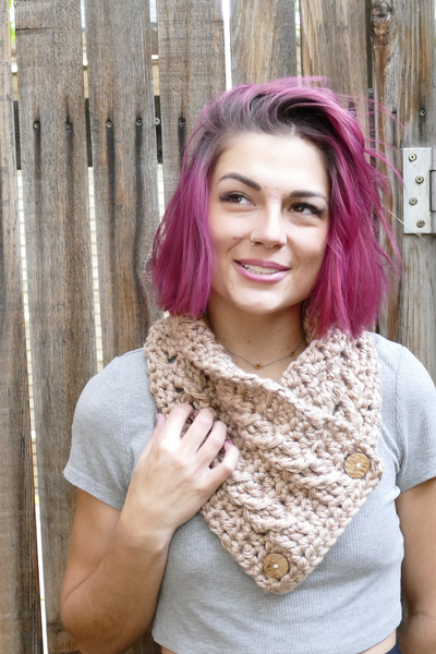 Naomi Button Cowl