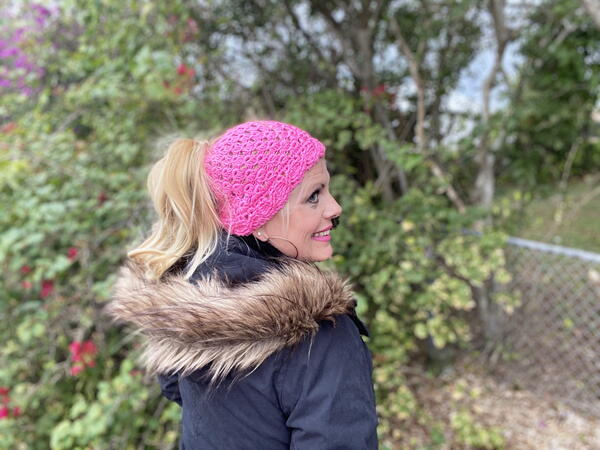 Kendra Cables & Lace Messy Bun Hat