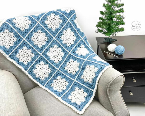 Snowflake Granny Square Blanket Crochet Pattern